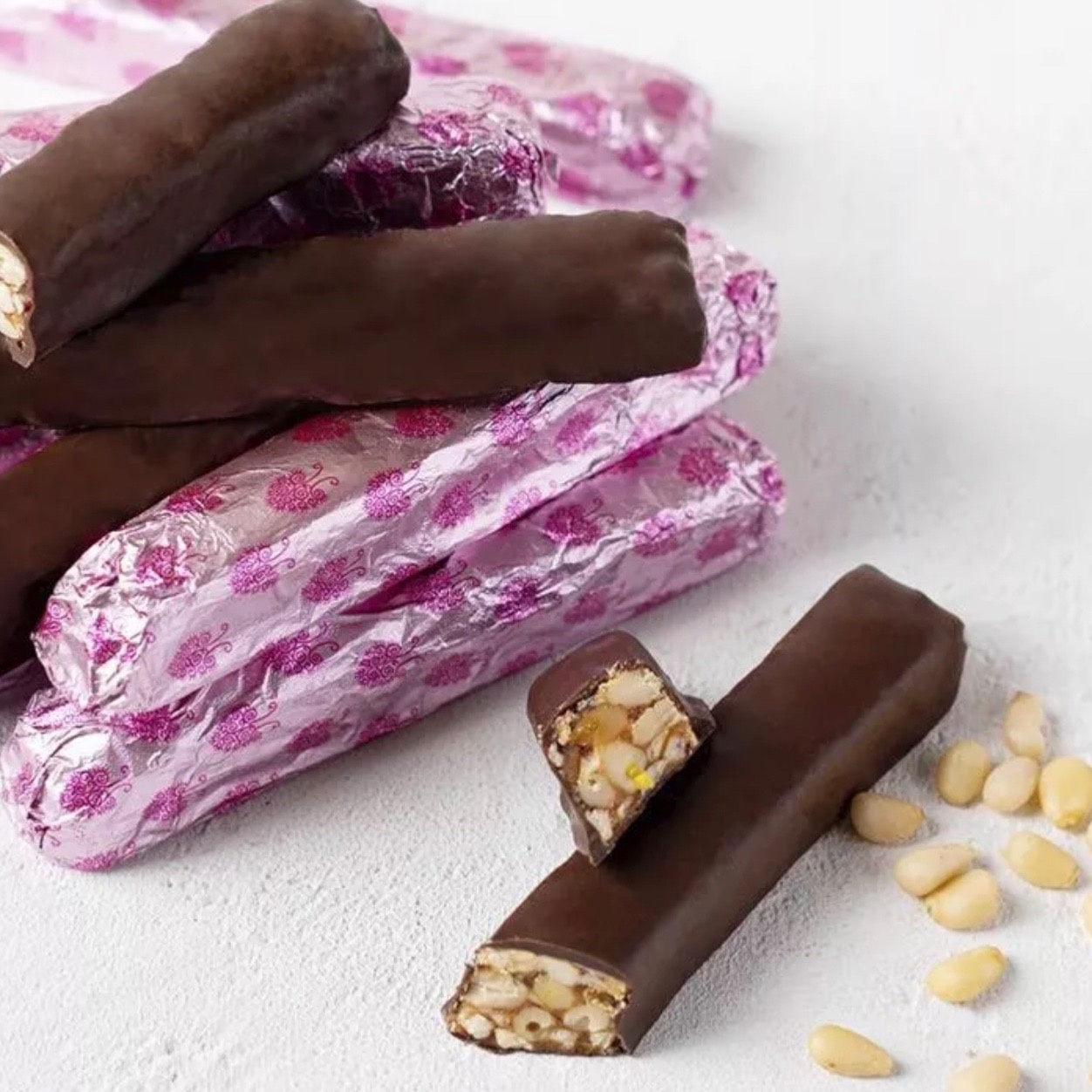 Pine Nut sticks with raspberry, 100 g